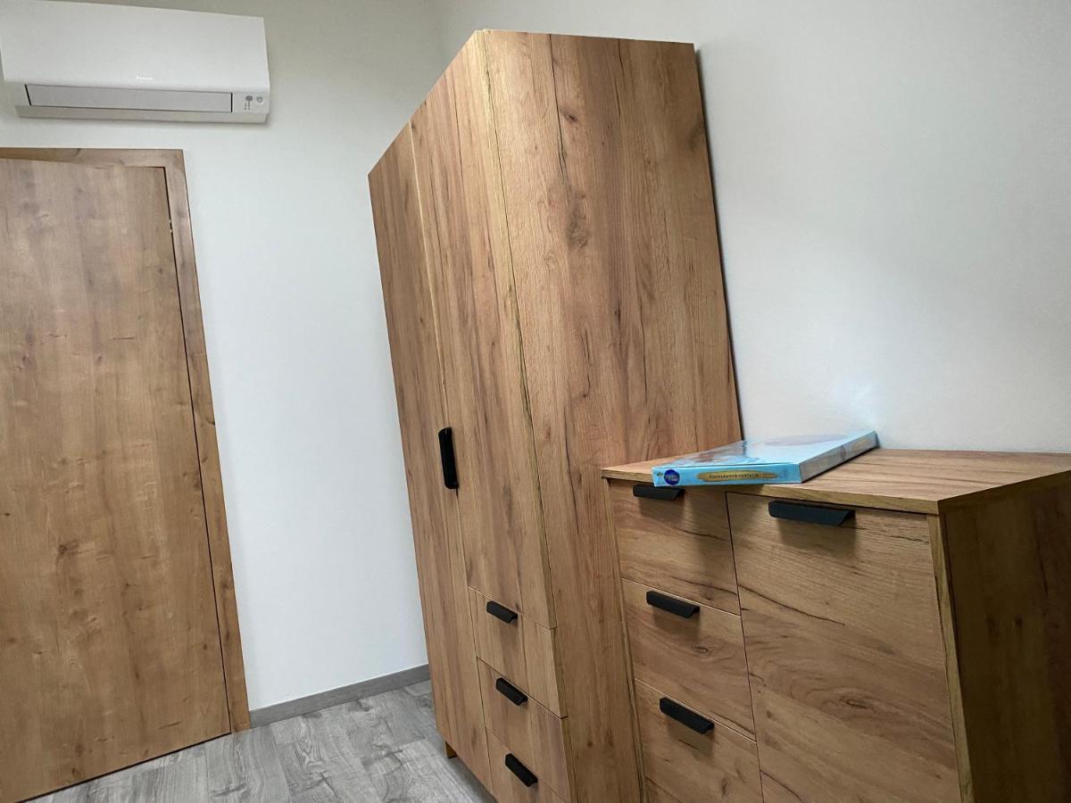 Klicperovo 2Kk Apartment ฮราเดตสคราโลเว ภายนอก รูปภาพ